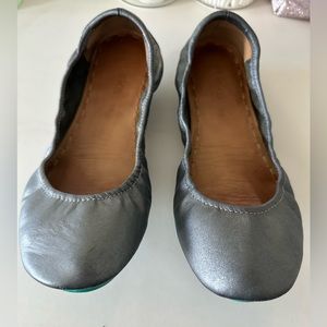 Pewter Tieks Size 10